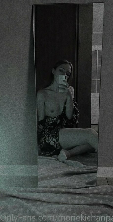 Nacktes geleaktes OnlyFans-Foto von Moneki