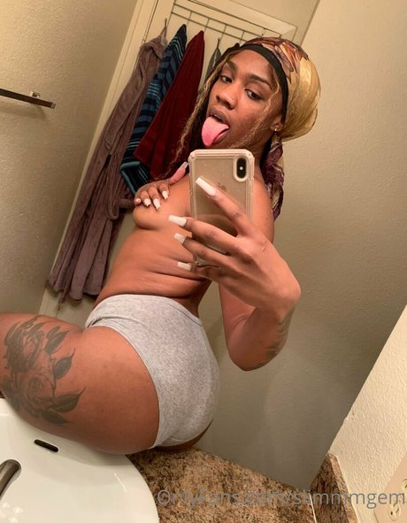 Nacktes geleaktes OnlyFans-Foto von Bootyfulkey