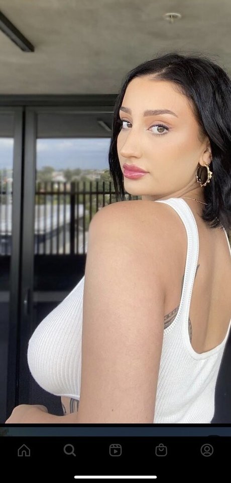 Nacktes geleaktes OnlyFans-Foto von Carla Dior