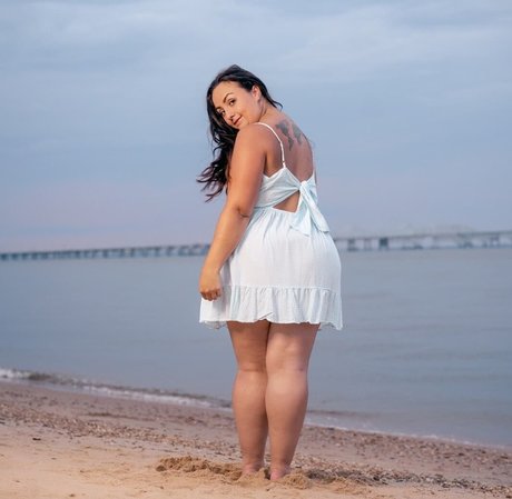 Nacktes geleaktes OnlyFans-Foto von Mary Ank