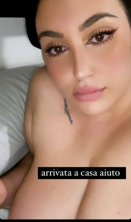 Nacktes geleaktes OnlyFans-Foto von Alessia Barbarossa