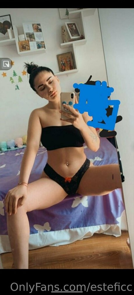 Nacktes geleaktes OnlyFans-Foto von Esteficc