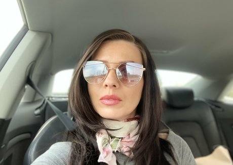 Nacktes geleaktes OnlyFans-Foto von Vickyloveporn