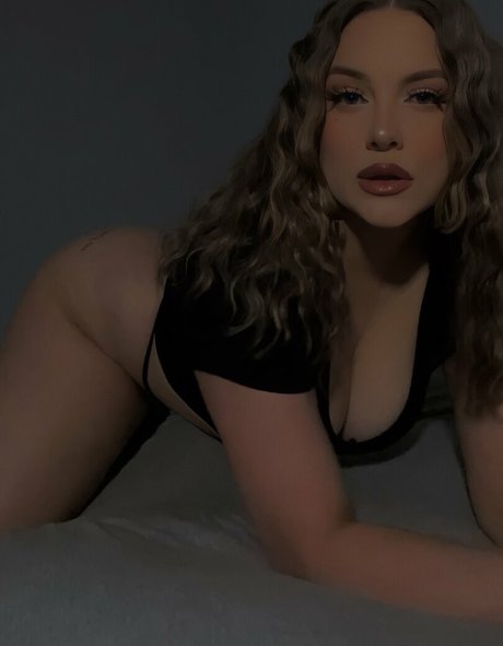 Nacktes geleaktes OnlyFans-Foto von Brelynn