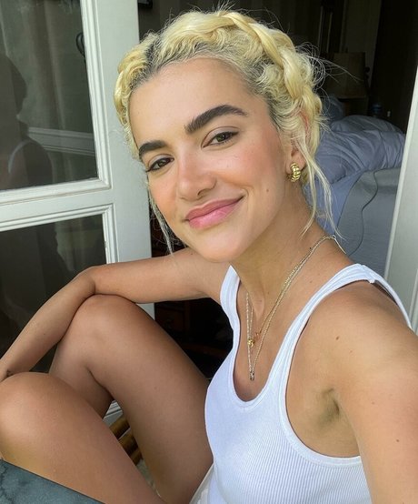 Manu Gavassi