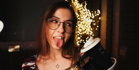 Nacktes geleaktes OnlyFans-Foto von Tangerin