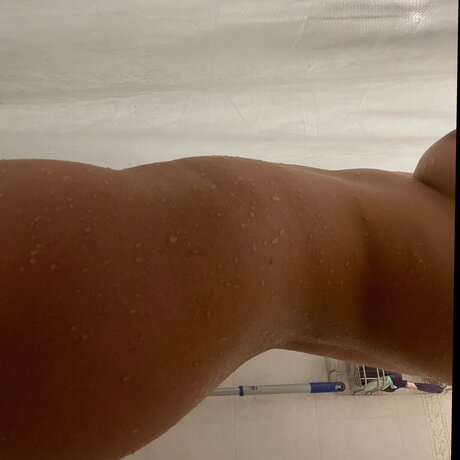 Nacktes geleaktes OnlyFans-Foto von Kitty Cat