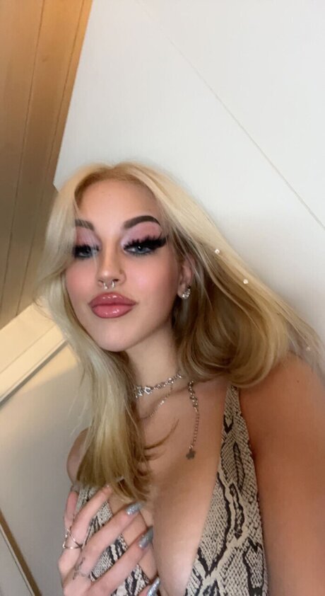 Nacktes geleaktes OnlyFans-Foto von Vickyobsen