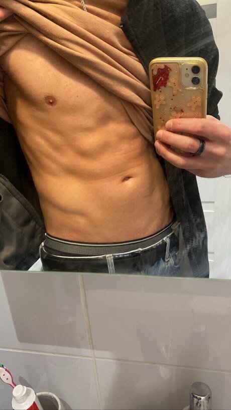Nacktes geleaktes OnlyFans-Foto von Tommy Hughes