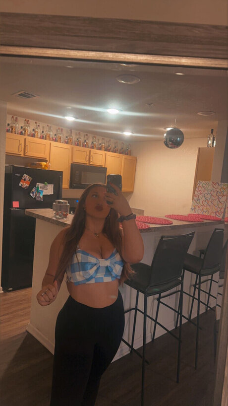 Nacktes geleaktes OnlyFans-Foto von Madeline Blair