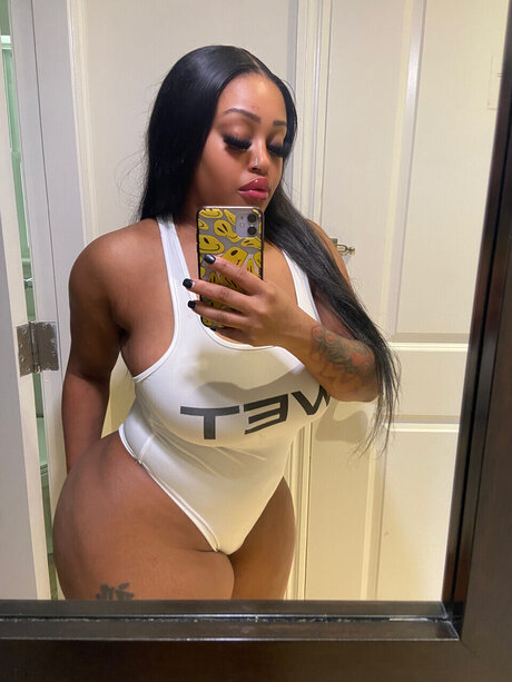 Nacktes geleaktes OnlyFans-Foto von Mscaraamel 