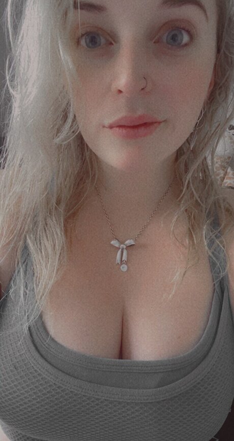 Nacktes geleaktes OnlyFans-Foto von Lexie