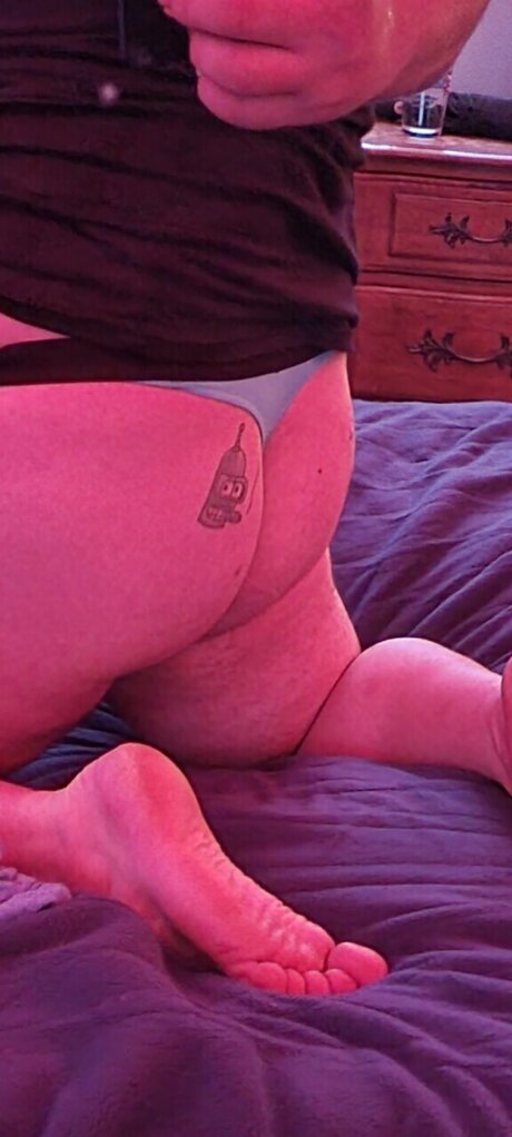 Nacktes geleaktes OnlyFans-Foto von Pierceddickgothbitch