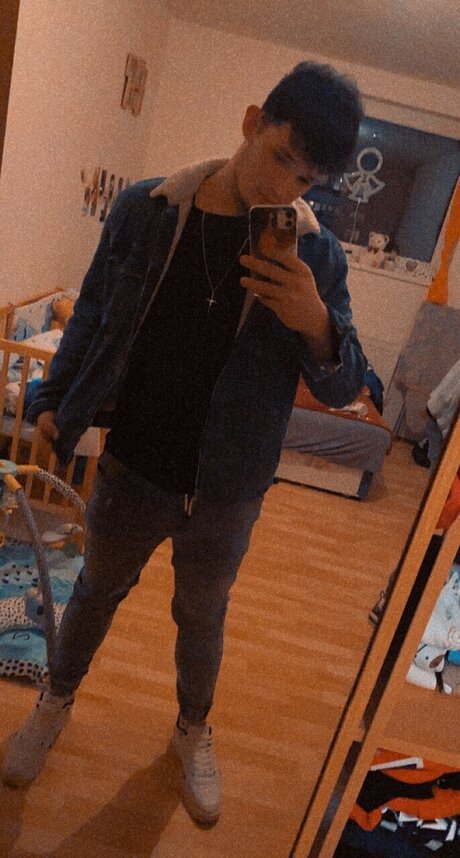 Nacktes geleaktes OnlyFans-Foto von Daniel