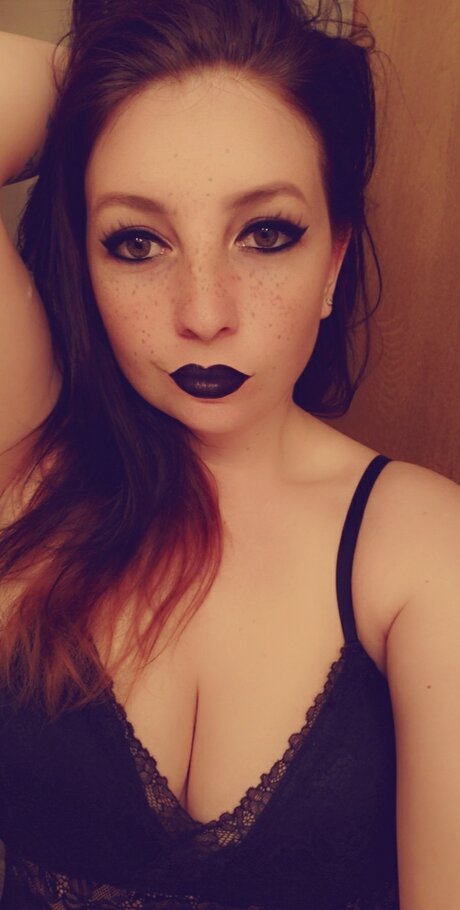 Nacktes geleaktes OnlyFans-Foto von Sammi