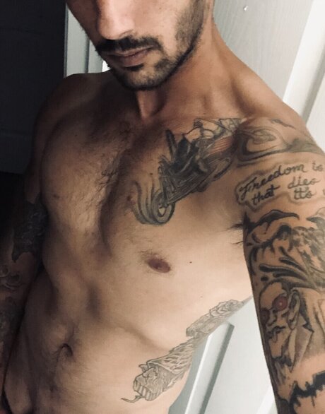 Nacktes geleaktes OnlyFans-Foto von Trugypsy1