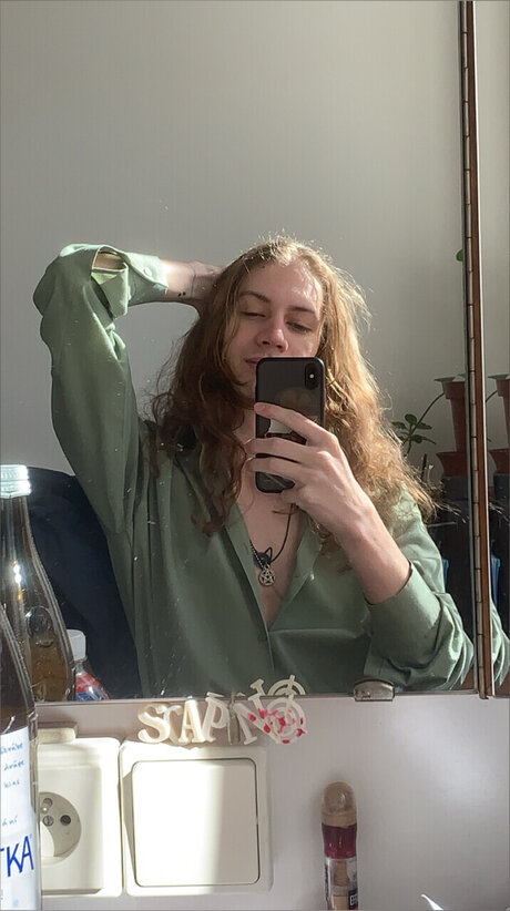 Nacktes geleaktes OnlyFans-Foto von Shmollcharlie