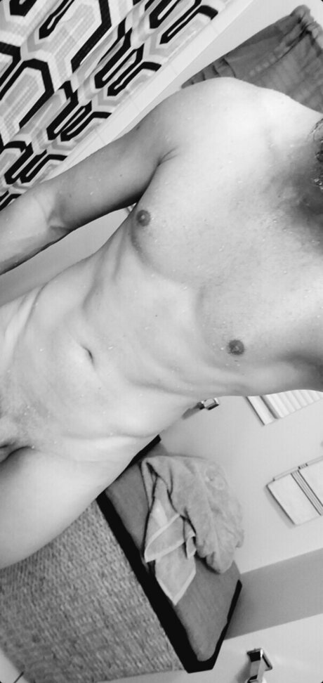 Nacktes geleaktes OnlyFans-Foto von Joseph