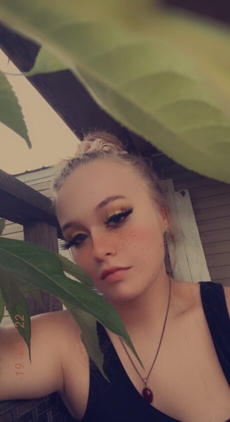 Nacktes geleaktes OnlyFans-Foto von Lilbit