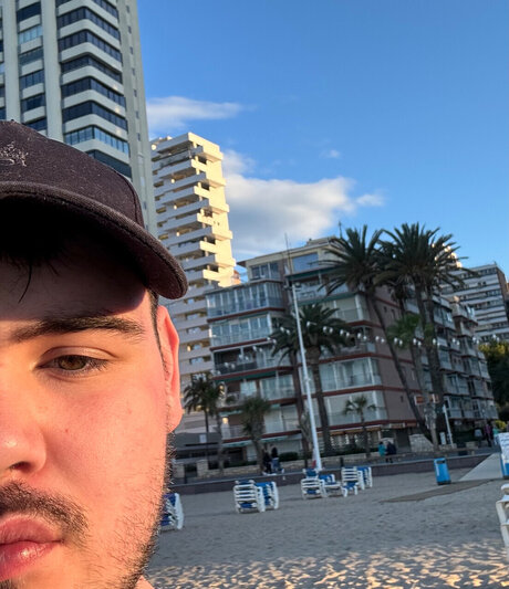 Nacktes geleaktes OnlyFans-Foto von Josh