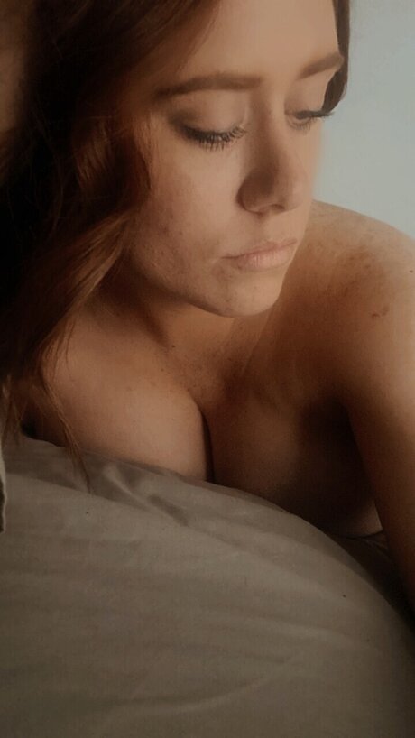 Nacktes geleaktes OnlyFans-Foto von Spice
