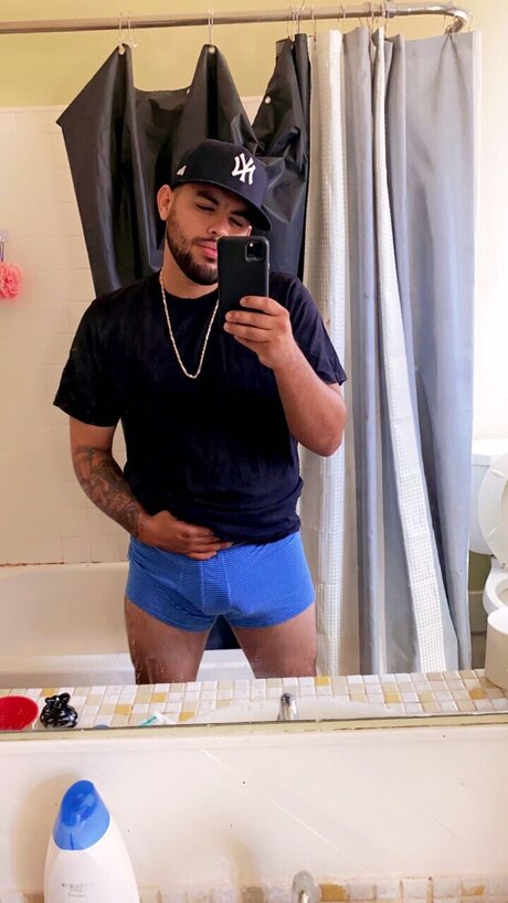 Nacktes geleaktes OnlyFans-Foto von Magicjuice