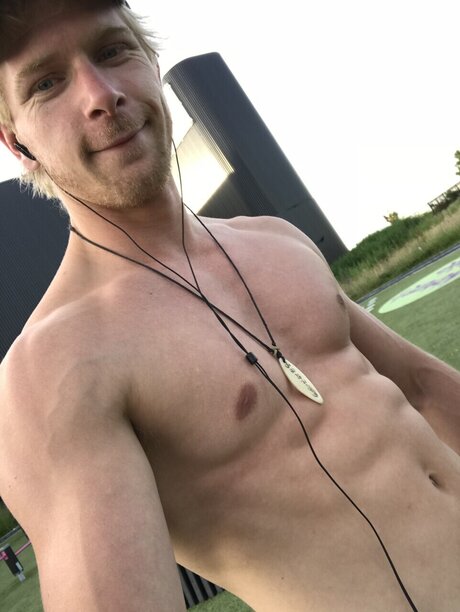 Nacktes geleaktes OnlyFans-Foto von Thijs