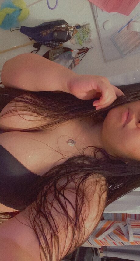 Nacktes geleaktes OnlyFans-Foto von Marie