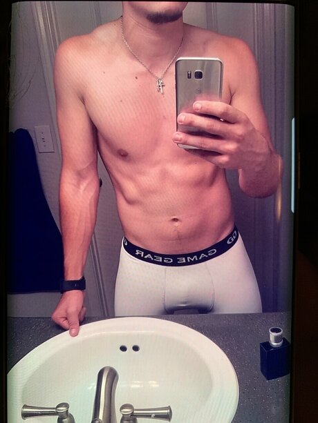 Nacktes geleaktes OnlyFans-Foto von Joseph Salinas