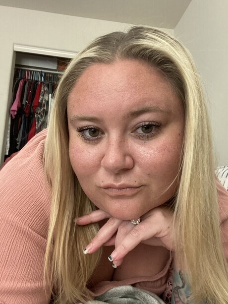 Nacktes geleaktes OnlyFans-Foto von Trixie