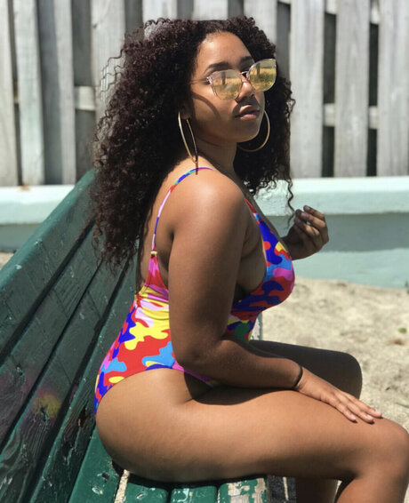 Nacktes geleaktes OnlyFans-Foto von Indigo