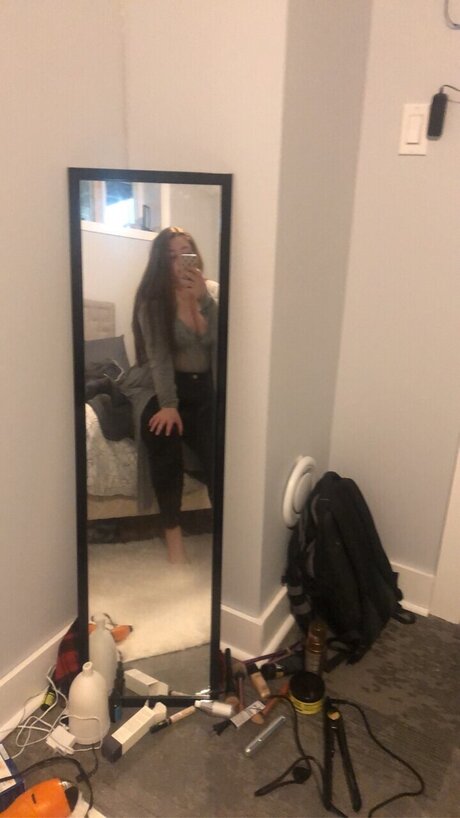 Nacktes geleaktes OnlyFans-Foto von Marie Fisher