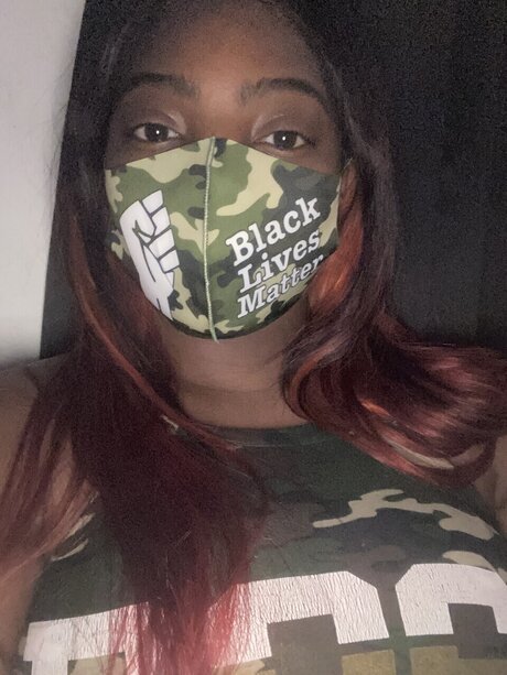 Nacktes geleaktes OnlyFans-Foto von Tonnitha Scott