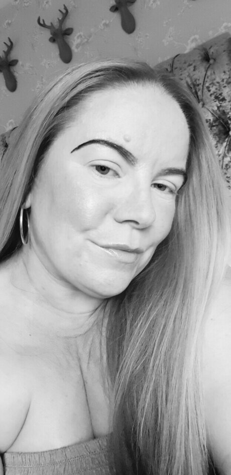 Nacktes geleaktes OnlyFans-Foto von Honey Bunny