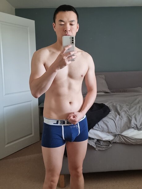 Nacktes geleaktes OnlyFans-Foto von Simon