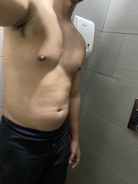 Nacktes geleaktes OnlyFans-Foto von Bearchaser