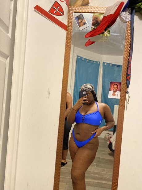 Nacktes geleaktes OnlyFans-Foto von Thickqueen