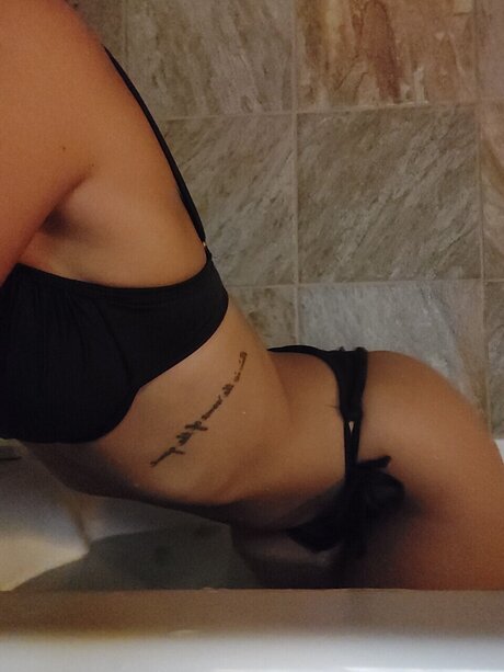 Nacktes geleaktes OnlyFans-Foto von Daddys Doll