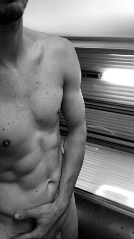 Nacktes geleaktes OnlyFans-Foto von Aaron