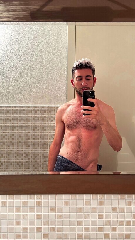 Nacktes geleaktes OnlyFans-Foto von Alex Kard