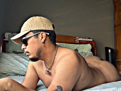 Nacktes geleaktes OnlyFans-Foto von Derrick Palmero