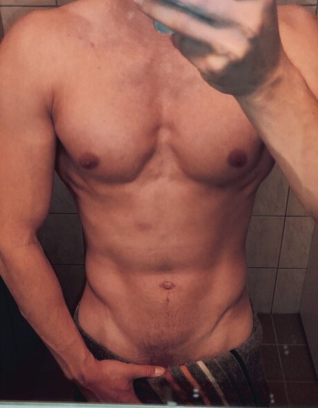 Nacktes geleaktes OnlyFans-Foto von Manuel