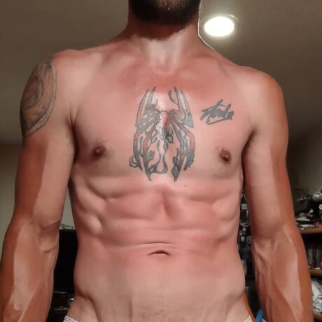 Nacktes geleaktes OnlyFans-Foto von Brendan Marsh