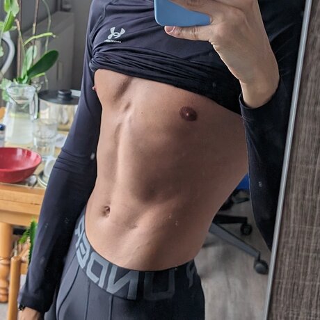 Nacktes geleaktes OnlyFans-Foto von Frenchboy