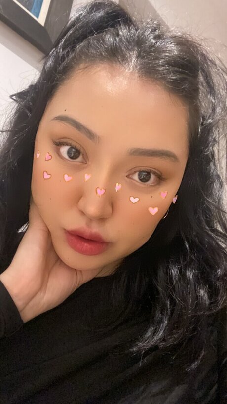Nacktes geleaktes OnlyFans-Foto von Mulan