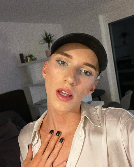 Nacktes geleaktes OnlyFans-Foto von Justimo