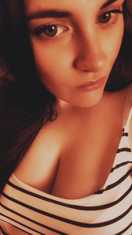 Nacktes geleaktes OnlyFans-Foto von Katie