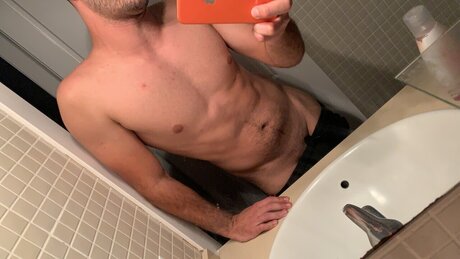Nacktes geleaktes OnlyFans-Foto von Mario