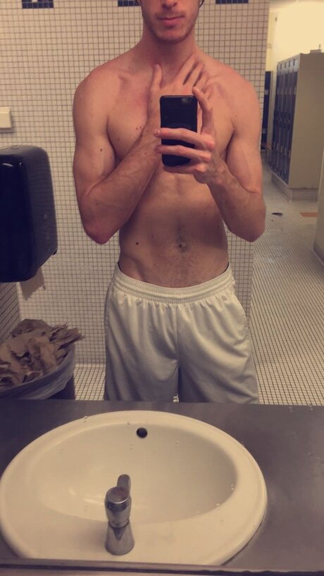 Nacktes geleaktes OnlyFans-Foto von Ozmataz Buckshank