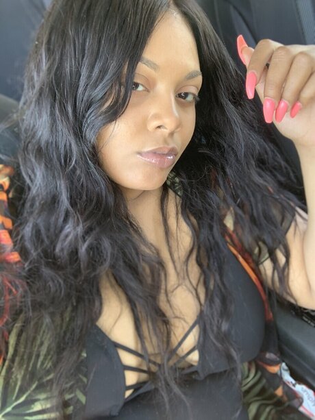 Nacktes geleaktes OnlyFans-Foto von Jasmine 